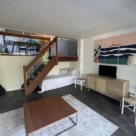 Cosy 5 Minutes From Apartamento